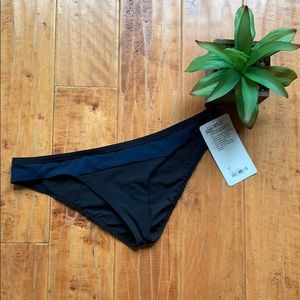 Lululemon Coastal OM Bikini NWT SIZE 10